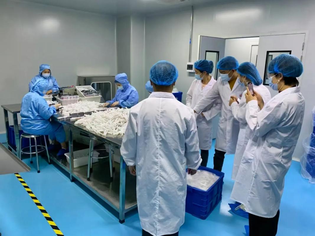 工廠實(shí)拍 專業(yè)化妝品代工，優(yōu)質(zhì)選擇在此